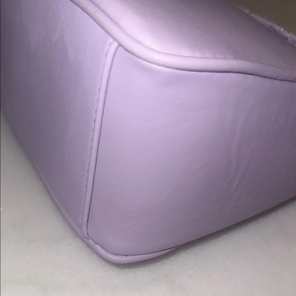 Lavender Quilted Women's Bag - Picture 4 of 11